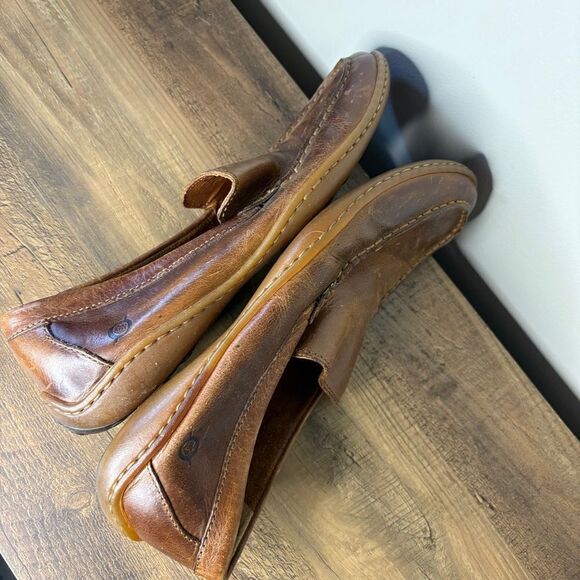 Born Brown Leather Classic Slip-On Loafers men\'s 9 Good Used Condition see pix f main image 8